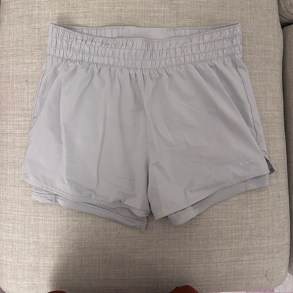 Nike Dri-Fit Gray Athletic Shorts Lightweight Elastic Waist